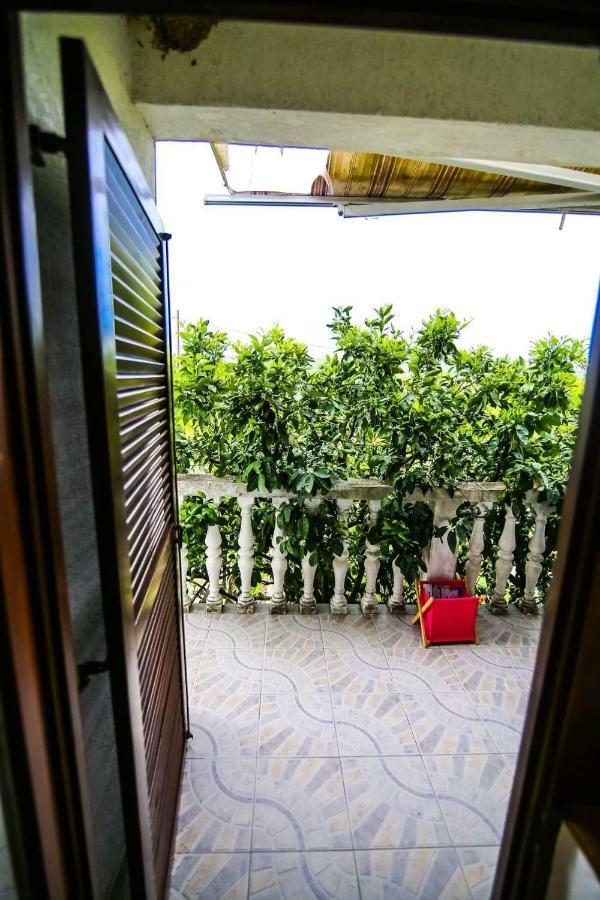 Kuca Za Odmor Luca Apartment Posedarje Luaran gambar