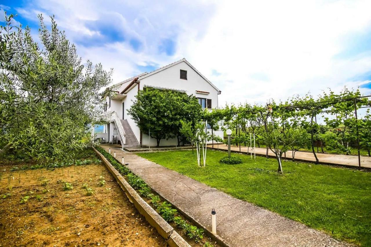 Kuca Za Odmor Luca Apartment Posedarje Luaran gambar
