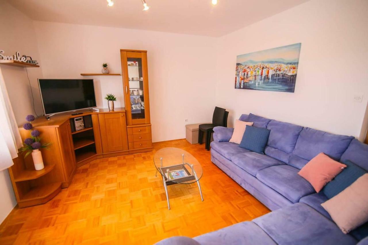 Kuca Za Odmor Luca Apartment Posedarje Luaran gambar
