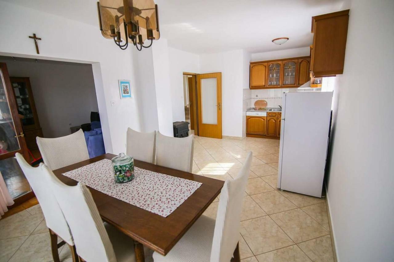 Kuca Za Odmor Luca Apartment Posedarje Luaran gambar